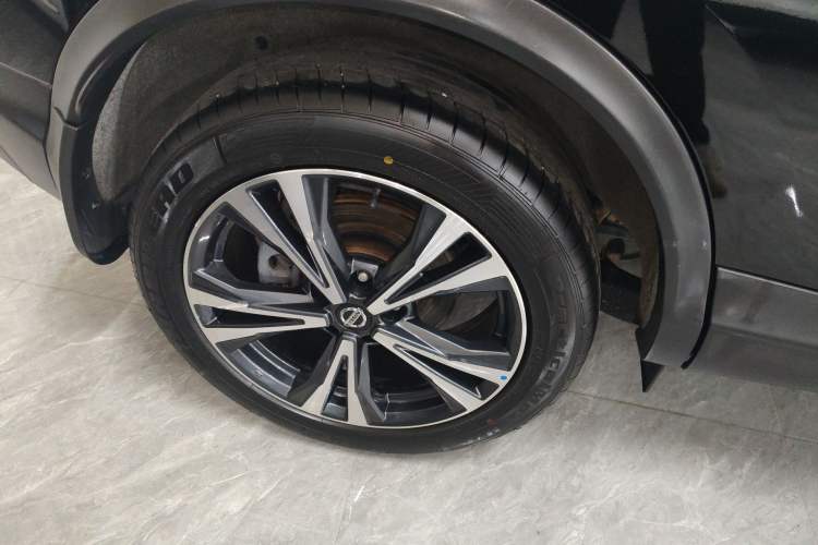 Used Nissan Qashqai 2021 2.0L CVT Luxury Edition Exterior 5