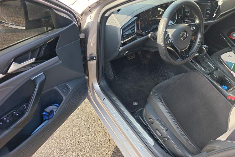 Used Volkswagen Sagitar 2019 280TSI DSG Luxury Version China VI Standard Driver Seat