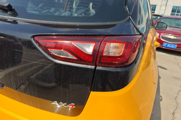 Used Dongfeng Aeolus AX4 2017 1.6L DCT Trendy Style
