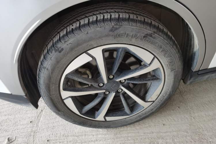 Used AION Y 2024 Plus 510 Intelligent Driving Version Right Rear Wheel Hub