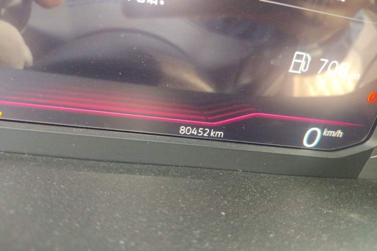 Used Volkswagen Magotan 2023 2 Million Units Commemorative Edition 330TSI DSG Luxury Version Odometer Close Up