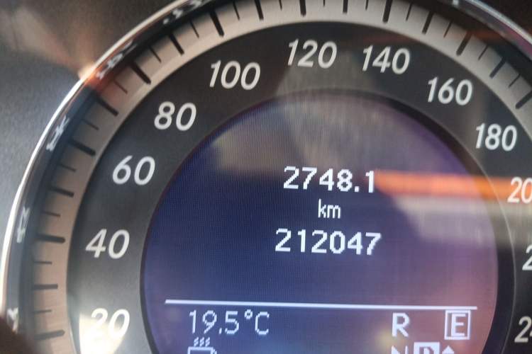 Used Mercedes-Benz E-Class 2011 E 300 L Elegant Model
