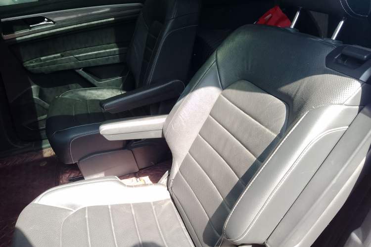 Used Volkswagen Teramont 2017 380TSI Four-Wheel Drive Luxury Edition Left Rear Seat