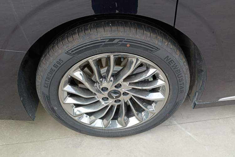 Used VOYAH Dream 2022 Low-Carbon Edition Dream+ Smart Enjoyment Package Right Rear Wheel Hub