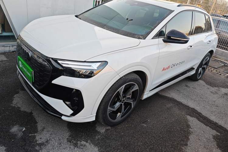 Used Audi Q4 e-tron 2024 50 e-tron quattro Creation Edition Midnight
