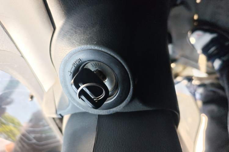 Used Golden Dragon Hiace 2010 2.2L Standard-Wheelbase Advanced Version 491Q-M Vehicle Key