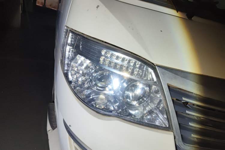 Used King Long Golden Way 2015 2.0L Value-Packed Practical Version 4G21B