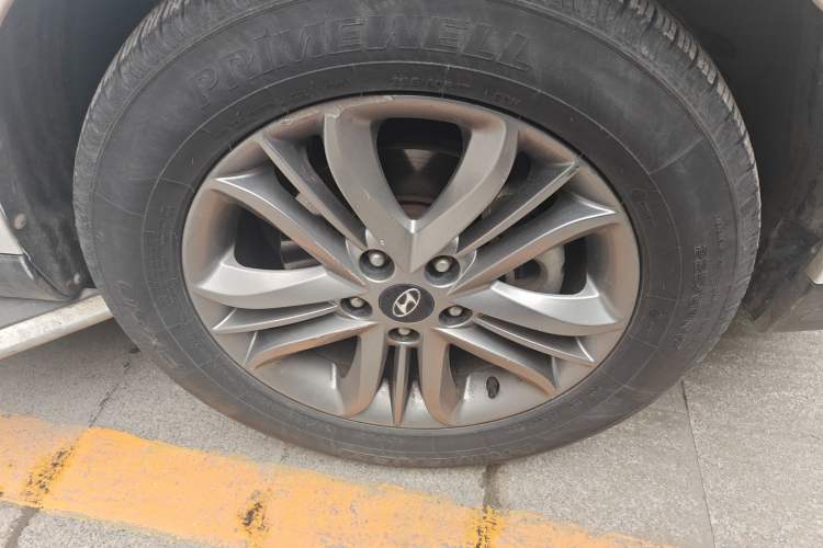 Used Hyundai ix35 2013 2.0L Automatic Two-Wheel Drive Smart GLS China IV Standard