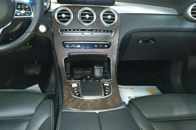 Used Mercedes-Benz GLC 2020 GLC 260 L 4MATIC Luxury Model