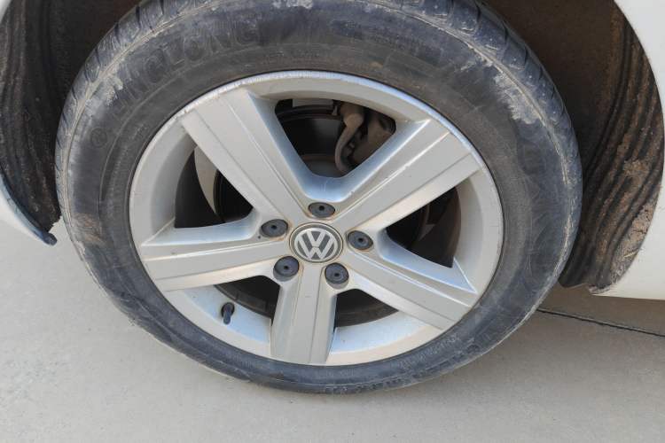 Used Volkswagen Golf 2016 1.6L Automatic Comfort Model Exterior 5