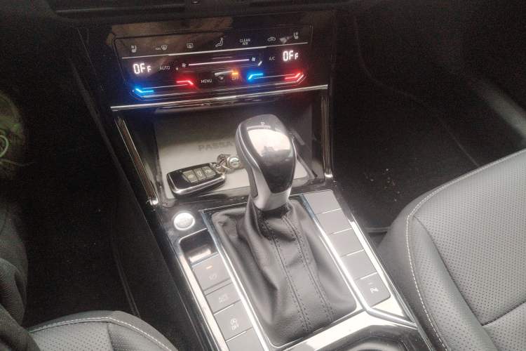 Used Volkswagen Passat 2025 Outstanding Model 330TSI Starry Elite Edition
