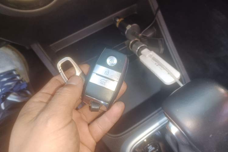 Used Kia kx1 Stonic 2019 1.4L Automatic Fun Edition China VI