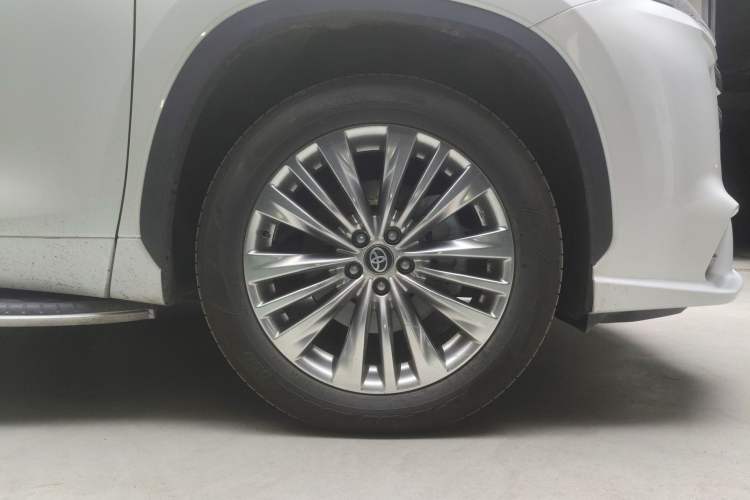 Used Toyota Highlander 2024 2.5L Smart Electric Hybrid Dual-Engine Four-Wheel Drive Prestige Version – 7 Seats