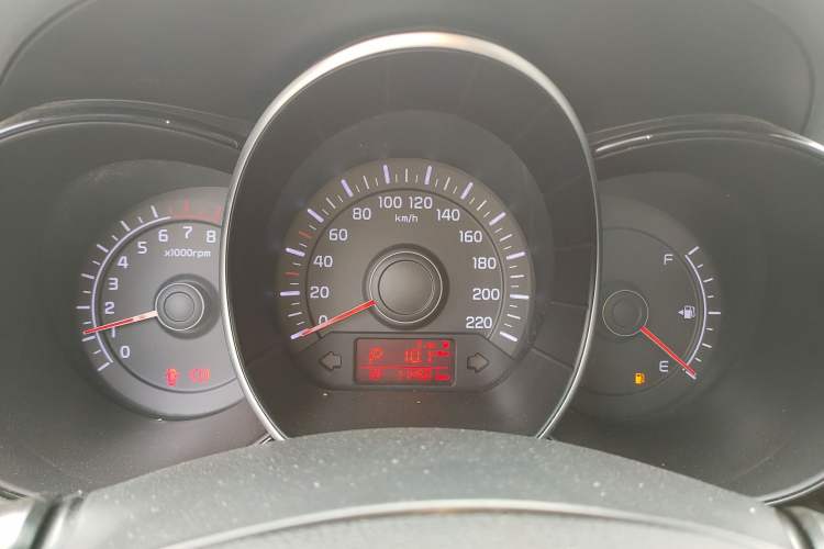 Used Kia K2 2015 Sedan 1.4L Automatic GLS
