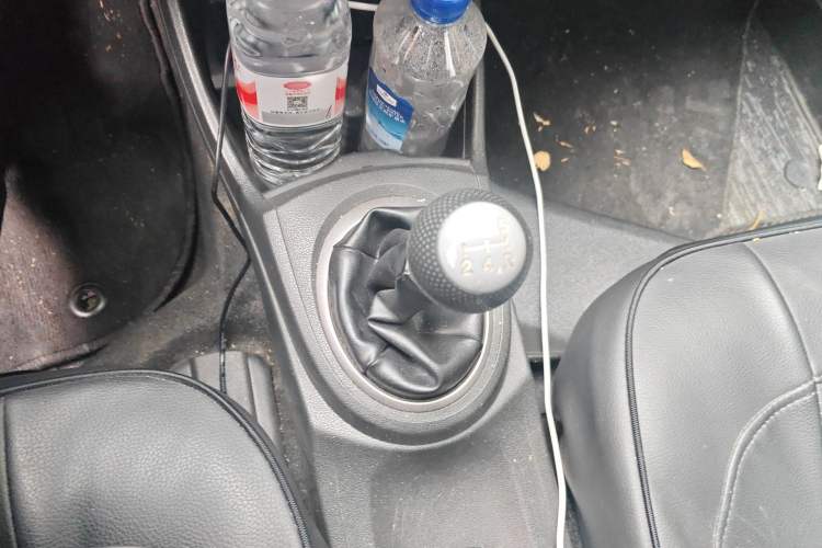 Used Honda Fit 2011 1.3L manual Comfort version Gear Lever