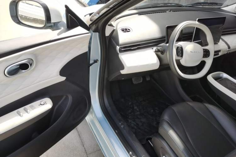 Used Dongfeng NAMMI 01 2024 430 Max Smart+