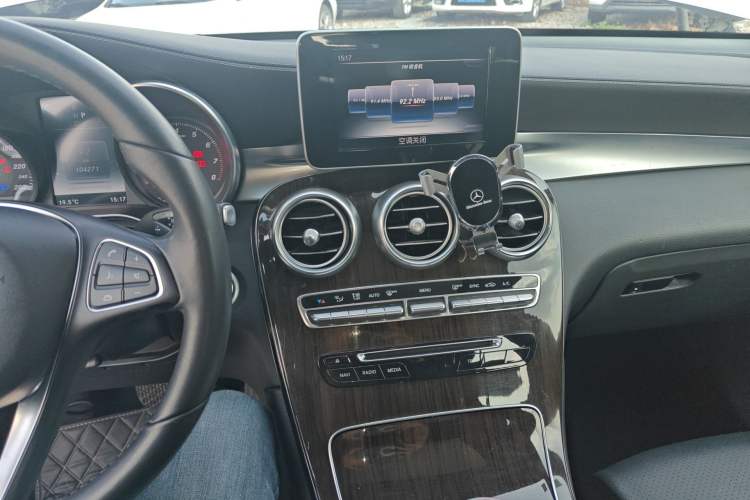 Used Mercedes-Benz GLC 2017 GLC 260 4MATIC Dynamic Edition
