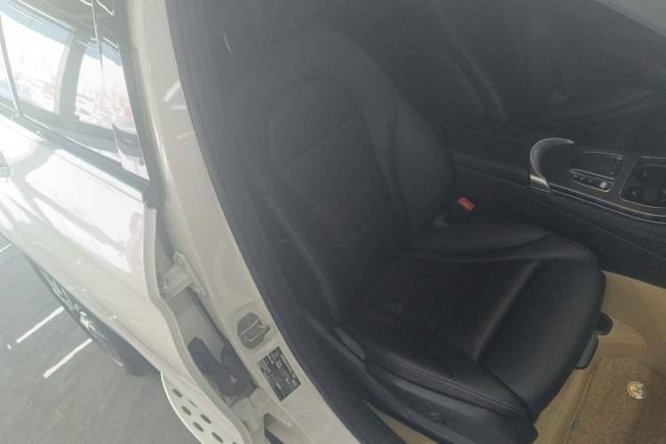 Used Mercedes-Benz GLC Coupe 2020 GLC 300 4MATIC Coupe SUV
