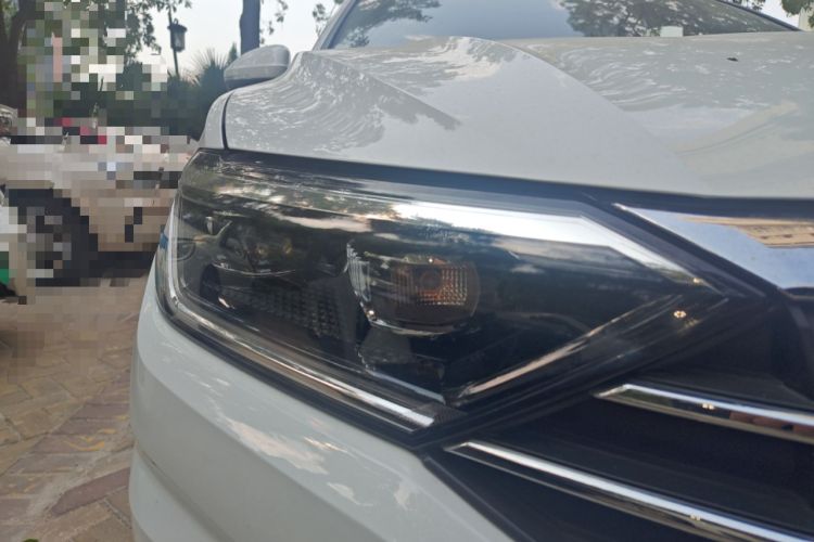 Used Volkswagen Sagitar 2021 280TSI DSG Comfort Connect Edition Right Front Headlight