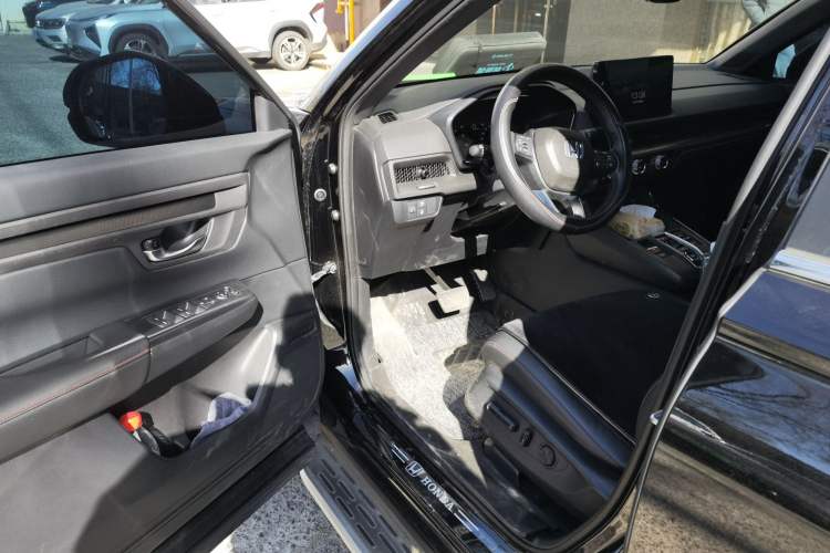 Used Honda CR-V 2024 2.0L eHEV Two-Wheel Drive Smart Edition