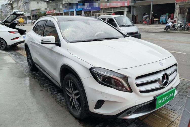 Used Mercedes-Benz GLA 2016 GLA 220 4MATIC Fashion Edition Front Right 45 Deg