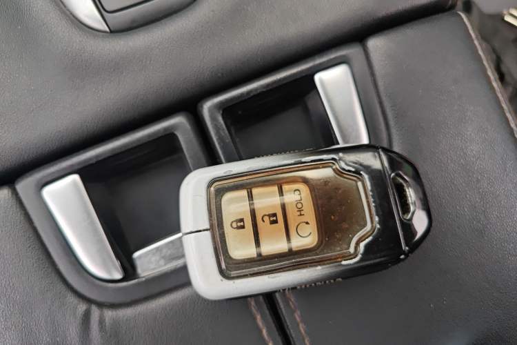 Used Honda Avancier 2017 240TURBO Two-Wheel Drive Comfort Version Vehicle Key