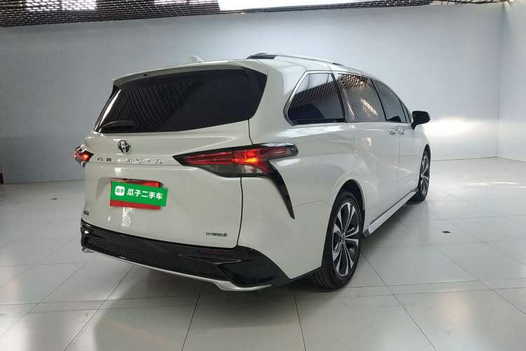 Used Toyota Granvia 2023 2.5L Hybrid Prestige PLUS Edition Rear Right 45 Deg