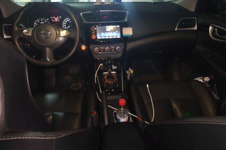 Used Nissan Sylphy 2018 1.6XV CVT Deluxe Edition Center Console