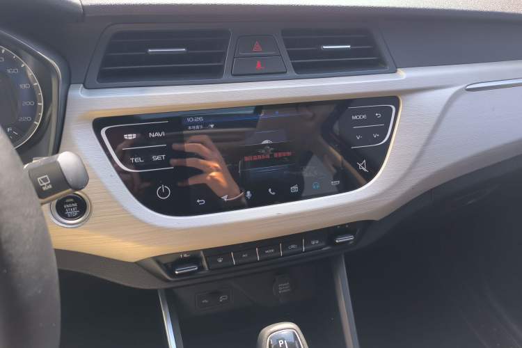 Used Geely Auto Vision X3 2020 1.5L CVT Luxury Model
