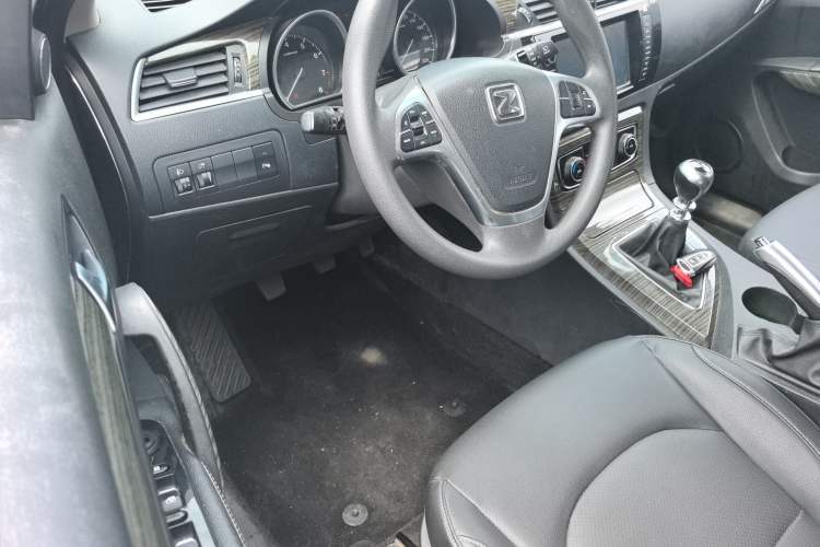 Used Zotye T600 2017 1.5T Manual Luxury New Year Edition Driver Seat