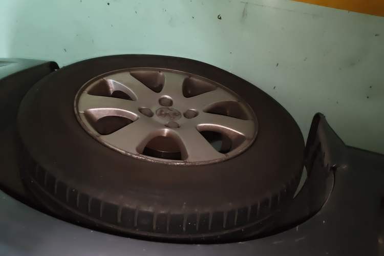 Used Peugeot 307 2010 Sedan 1.6L Automatic Luxury Edition
