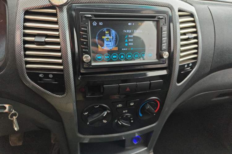 Used BAW Beijing BW007 2015 2.0L two-wheel drive Comfort version