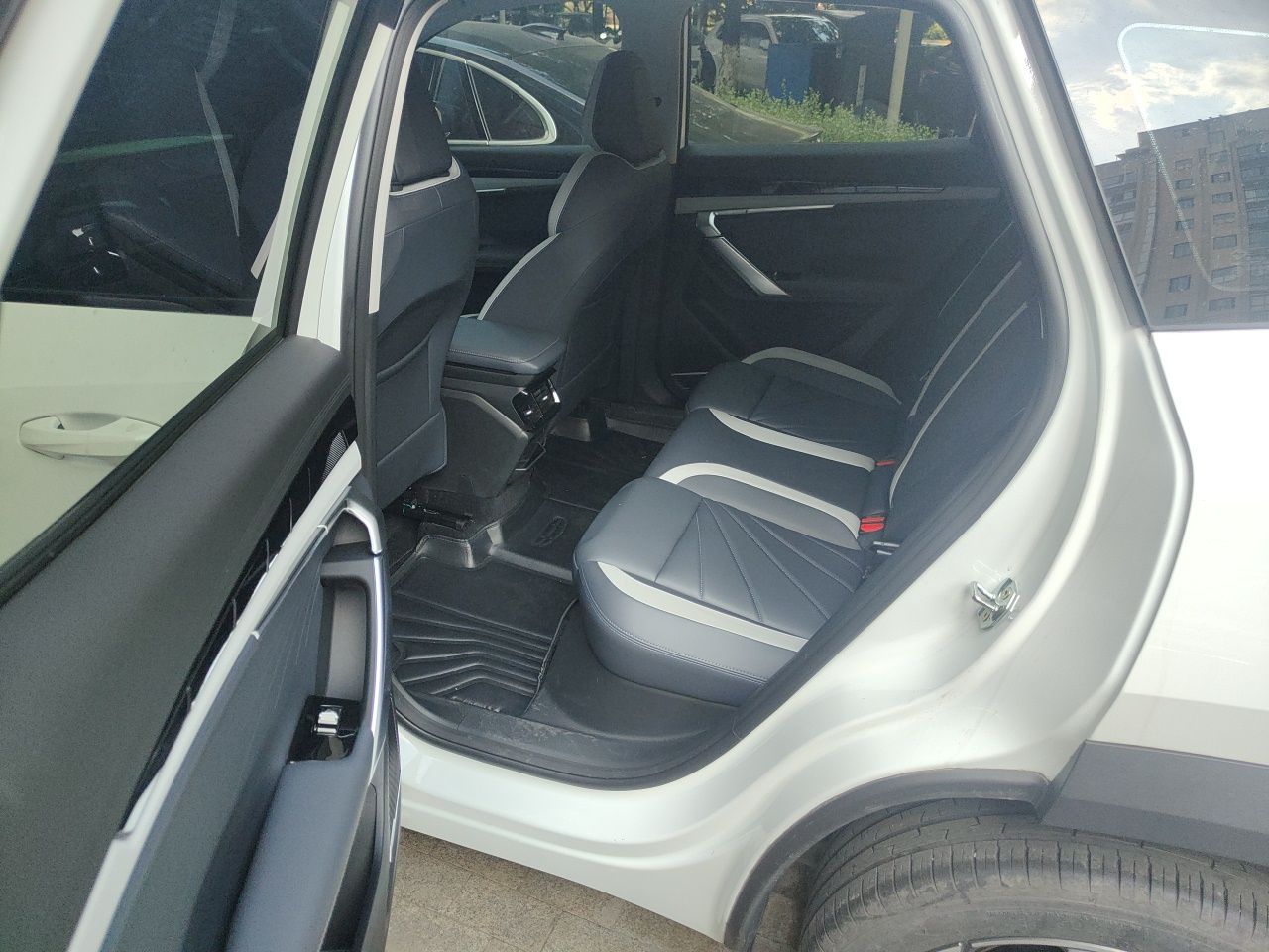 Geely Auto FX11 2023 1.5TD DCT Glory Edition — снимка 17