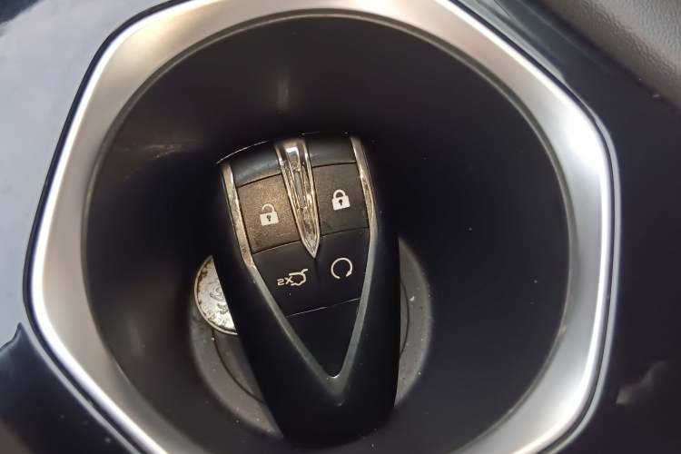 Used CHANGAN Eado 2023 Changan Edition PLUS Blue Whale NE 1.4T GDI DCT Prestige Version Vehicle Key