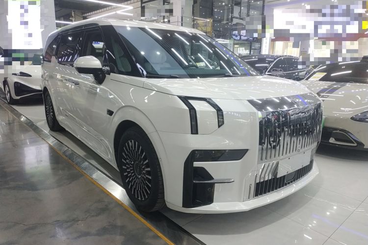 Used Zeekr 009 2022 WE Edition
