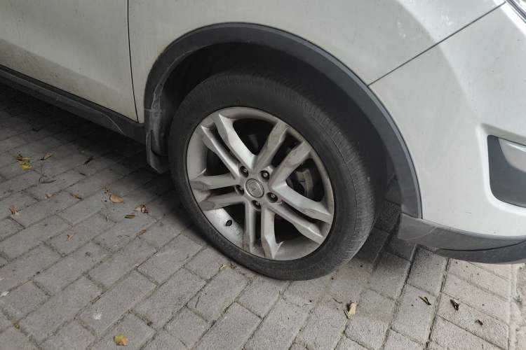 Used Changan CS35 2016 1.6L Manual Luxury Model China V Standard
