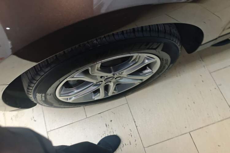 Used Ford Edge 2018 EcoBoost 245 Two-Wheel-Drive Titanium 7-Seater China VI Standard