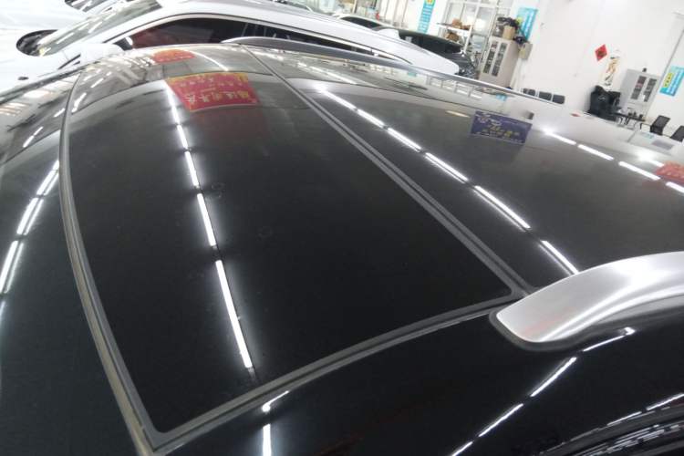 Used Wey VV5 2021 1.5T Two-Wheel Drive Color Pioneer
