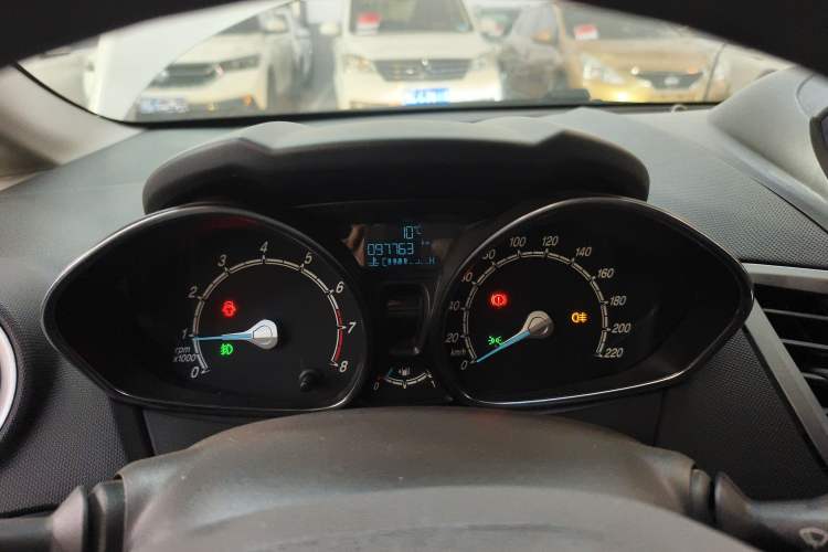 Used Ford Fiesta 2013 Hatchback 1.5L Manual Fashion Edition
