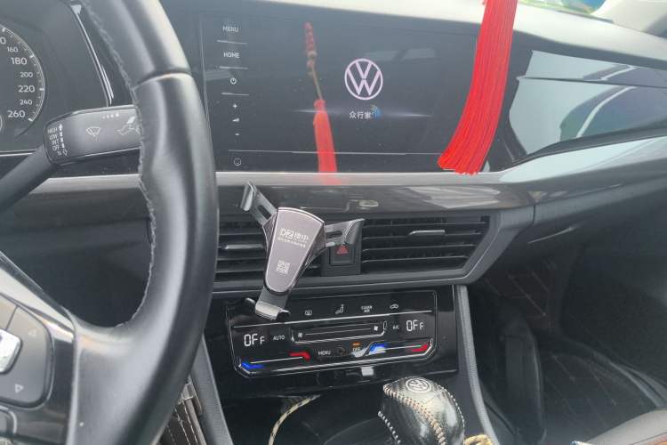 Used Volkswagen Bora 2021 1.5L Automatic Elite Smart Connect Edition Audio And AC Panel