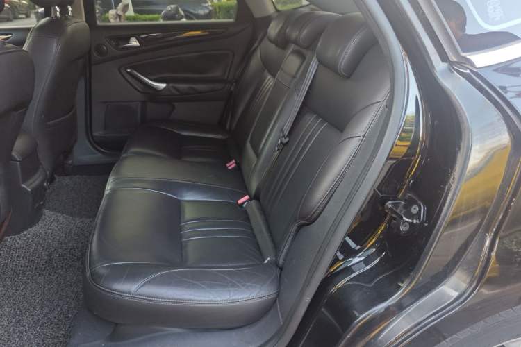 Used Ford Mondeo 2011 2.3L Luxury Model Left Rear Seat