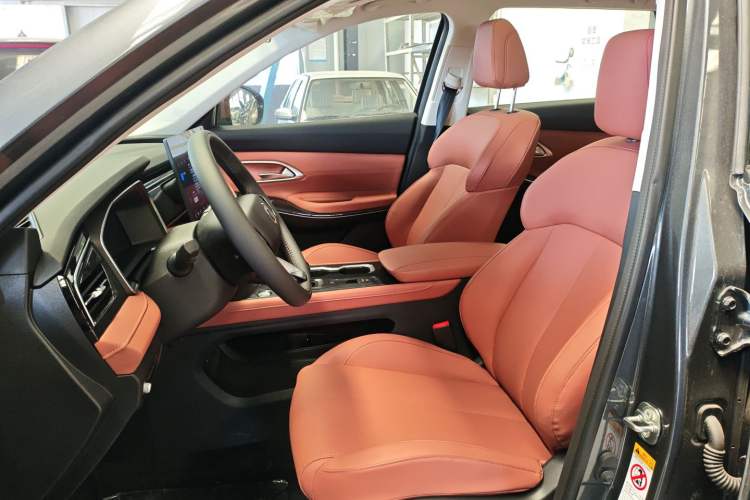 Used Changan CS75 2026 Model PRO 1.5T DCT Prestige 7-Seater
