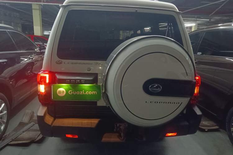 Used Leopaard Q6 2015 2.4L Manual Two-Wheel-Drive Elite Model