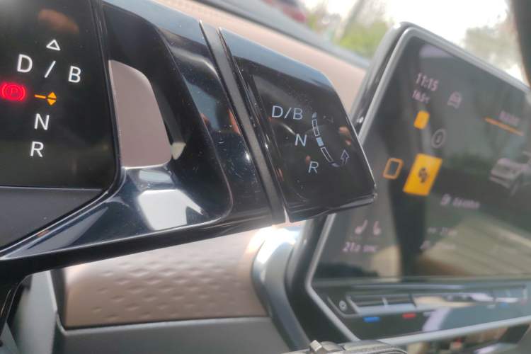 Used Volkswagen ID.6 X 2022 Intelligent Long-Range Version Gear Lever