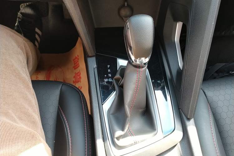 Used Chevrolet Orlando 2020 Light Hybrid Redline 530T Automatic Enjoyment Edition (5+2 Models)