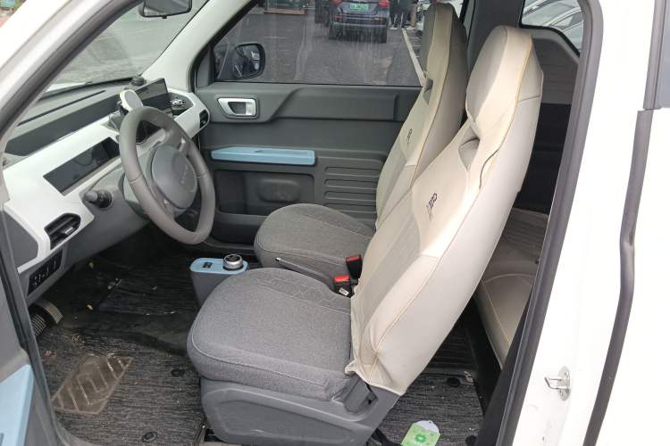 Used Geely Galaxy Panda 2023 Panda Mini 120km Asian Games Edition