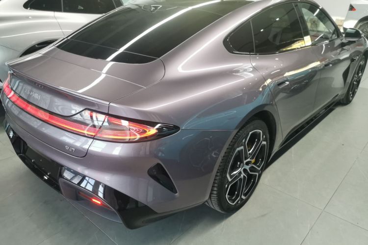 Used Xiaomi Auto SU7 2024 Rear-Drive Ultra-Long Range Advanced Pro-Level Intelligent Driving Version
