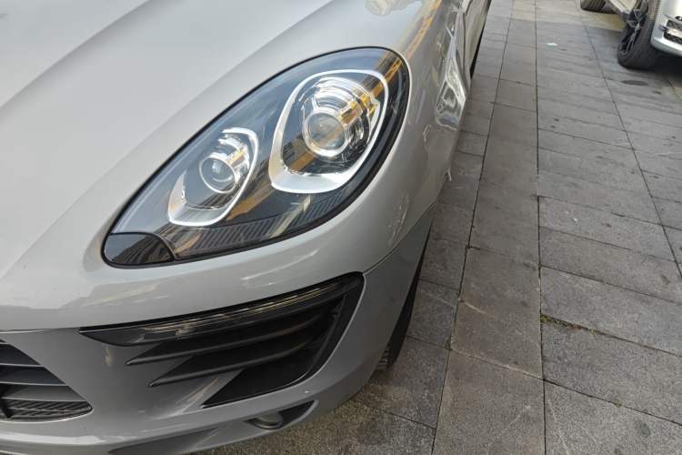Used Porsche Macan 2017 Macan 2.0T Left Front Headlight