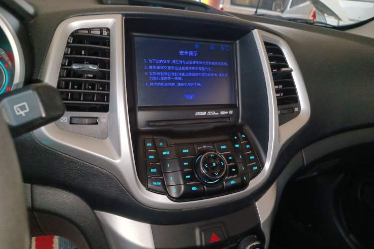 Used CHANGAN Eado 2013 1.6L Manual ZhiKu Model China IV Standard Audio And AC Panel