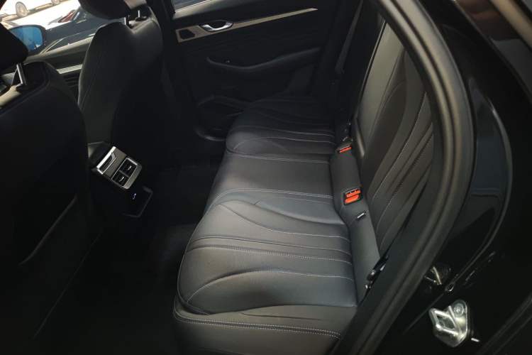 Used Geely Auto Preface 2025 Dongfang Yao 1.5TD Kunlun Edition Left Rear Seat